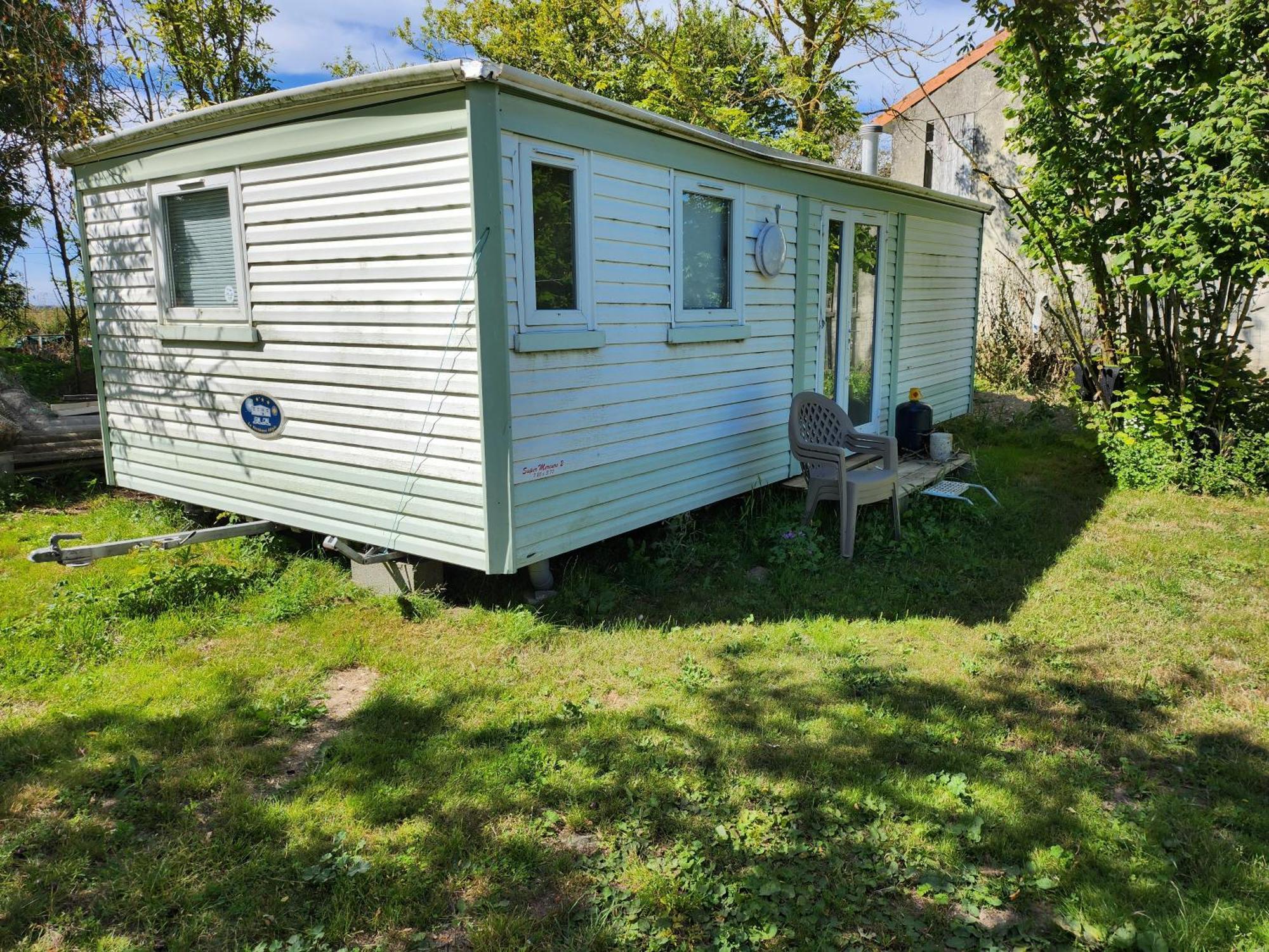 Chambres, Table D'Hotes Et Gites Les Mesanges Saint-Jean-de-Sauves Exterior foto